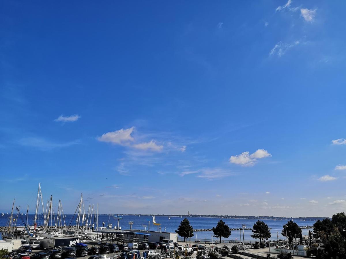 Sunny Seaside Apartment Kiel Exterior foto